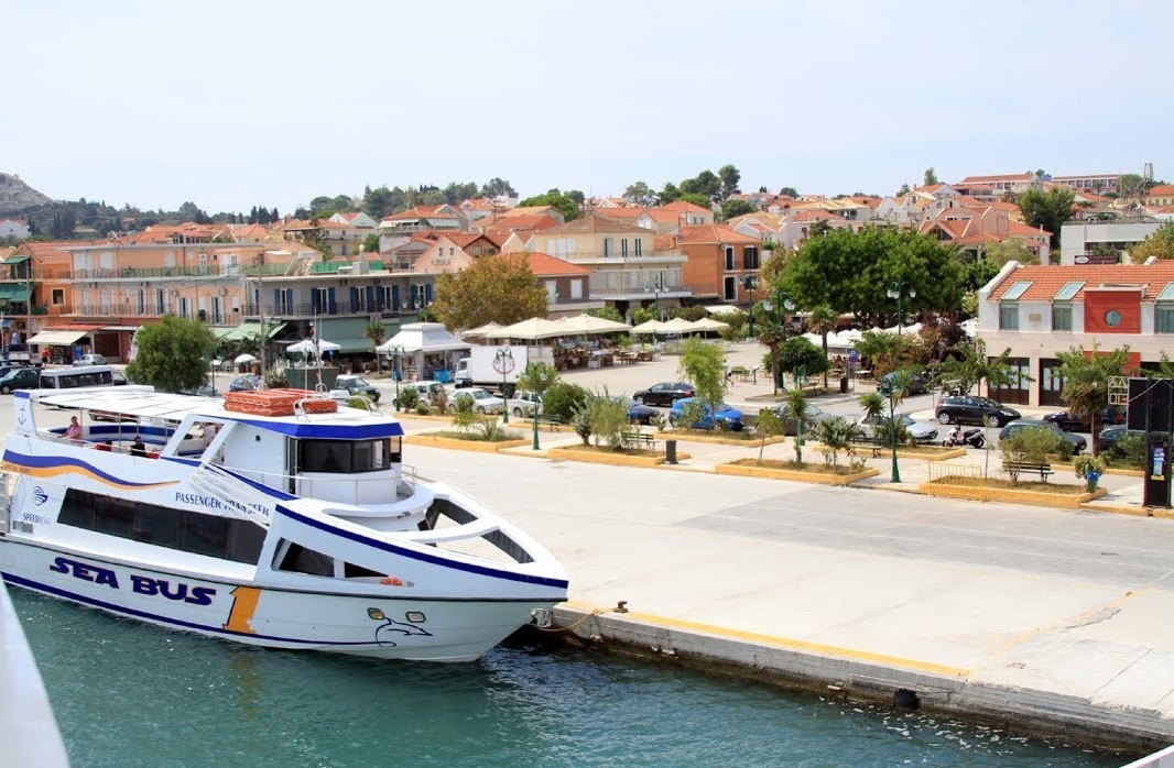 speed boat location